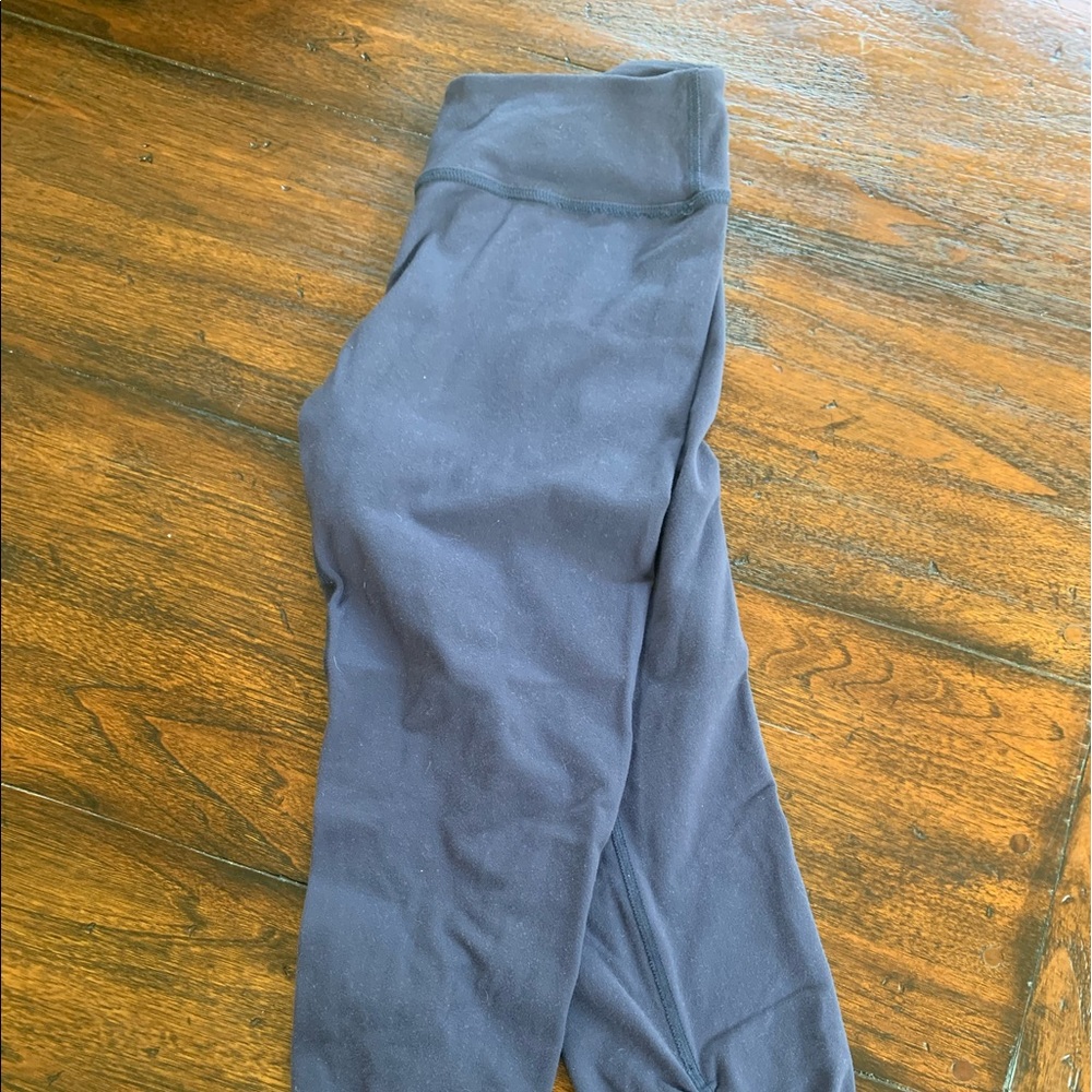 Cropped Beyond Yoga Leggings - M